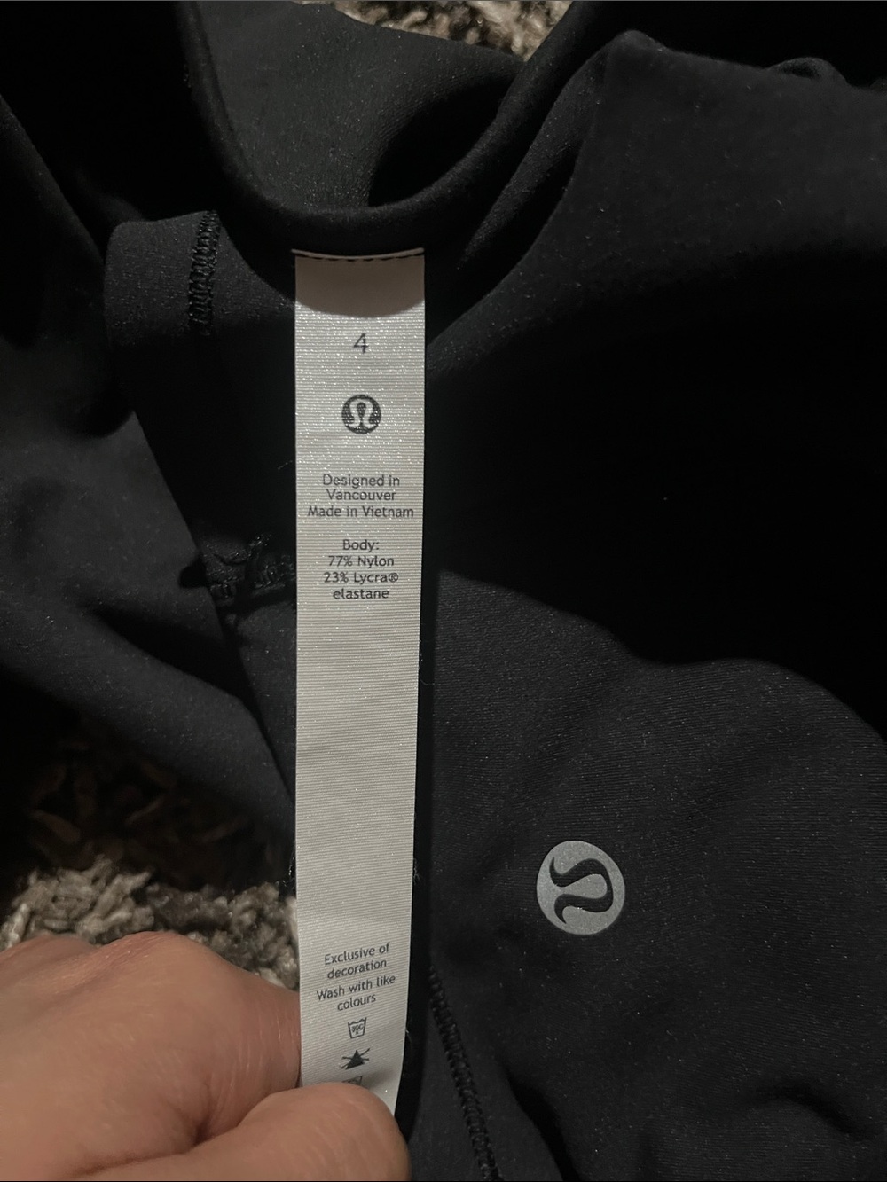 JY26 Lululemon Top - Picture 4 of 4